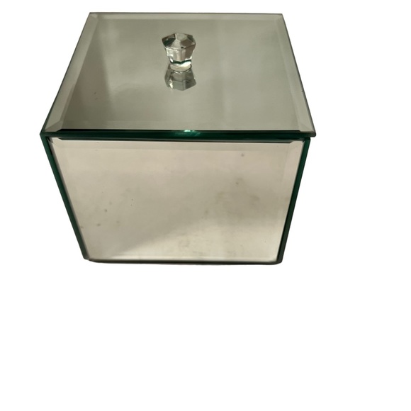 Pineapple American Atelier Mirrored Box NWOT - Picture 4 of 6